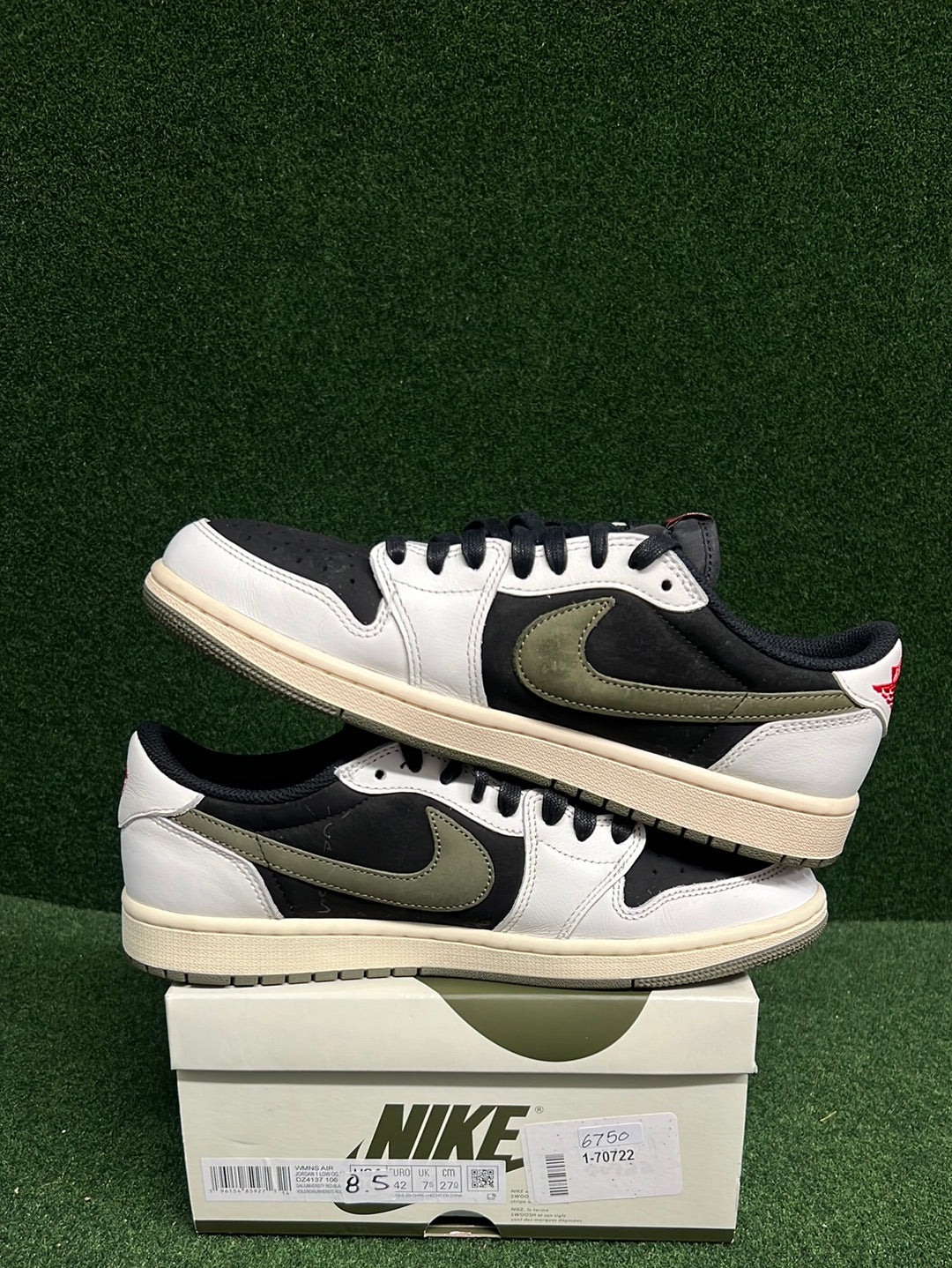 Jordan 1 Retro Low OG SP Travis Scott Olive (Women's) USED