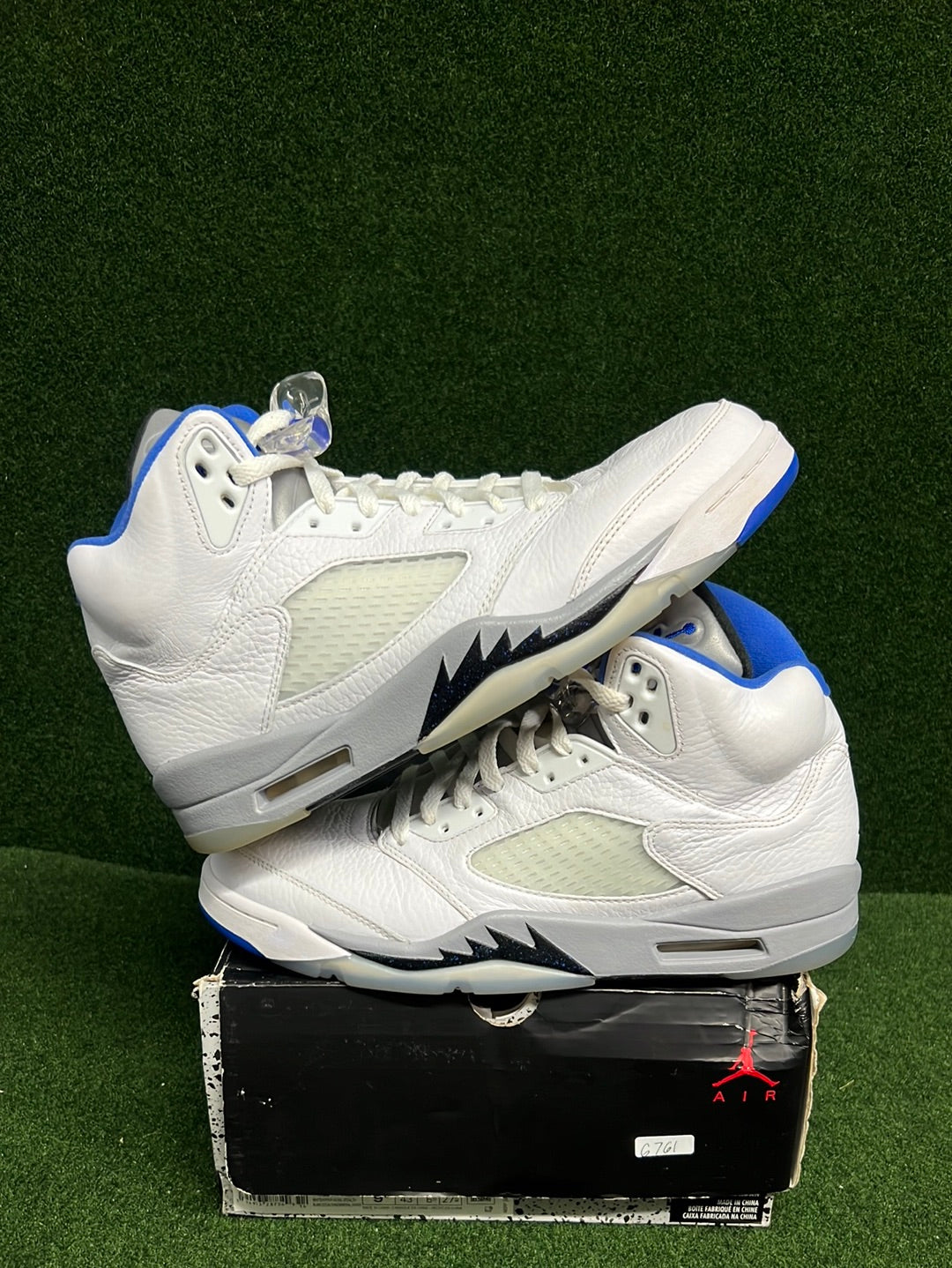 Jordan 5 Retro White Stealth (2021) USED