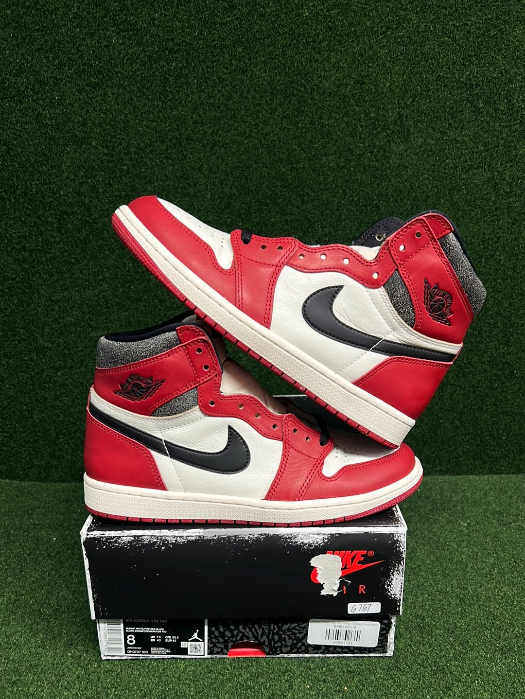 Jordan 1 Retro High OG Chicago Lost and Found USED