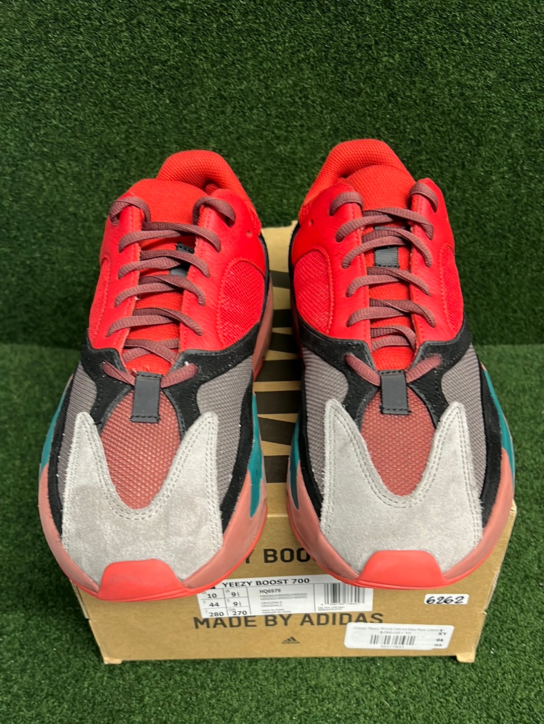 adidas Yeezy Boost 700 Hi-Res Red USED