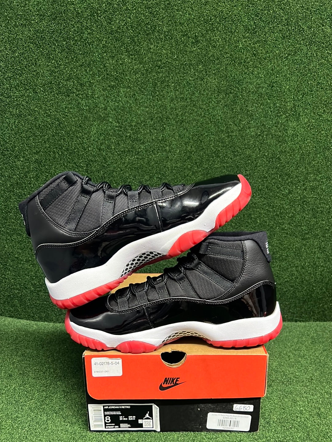 Jordan 11 Retro Playoffs Bred (2019) USED