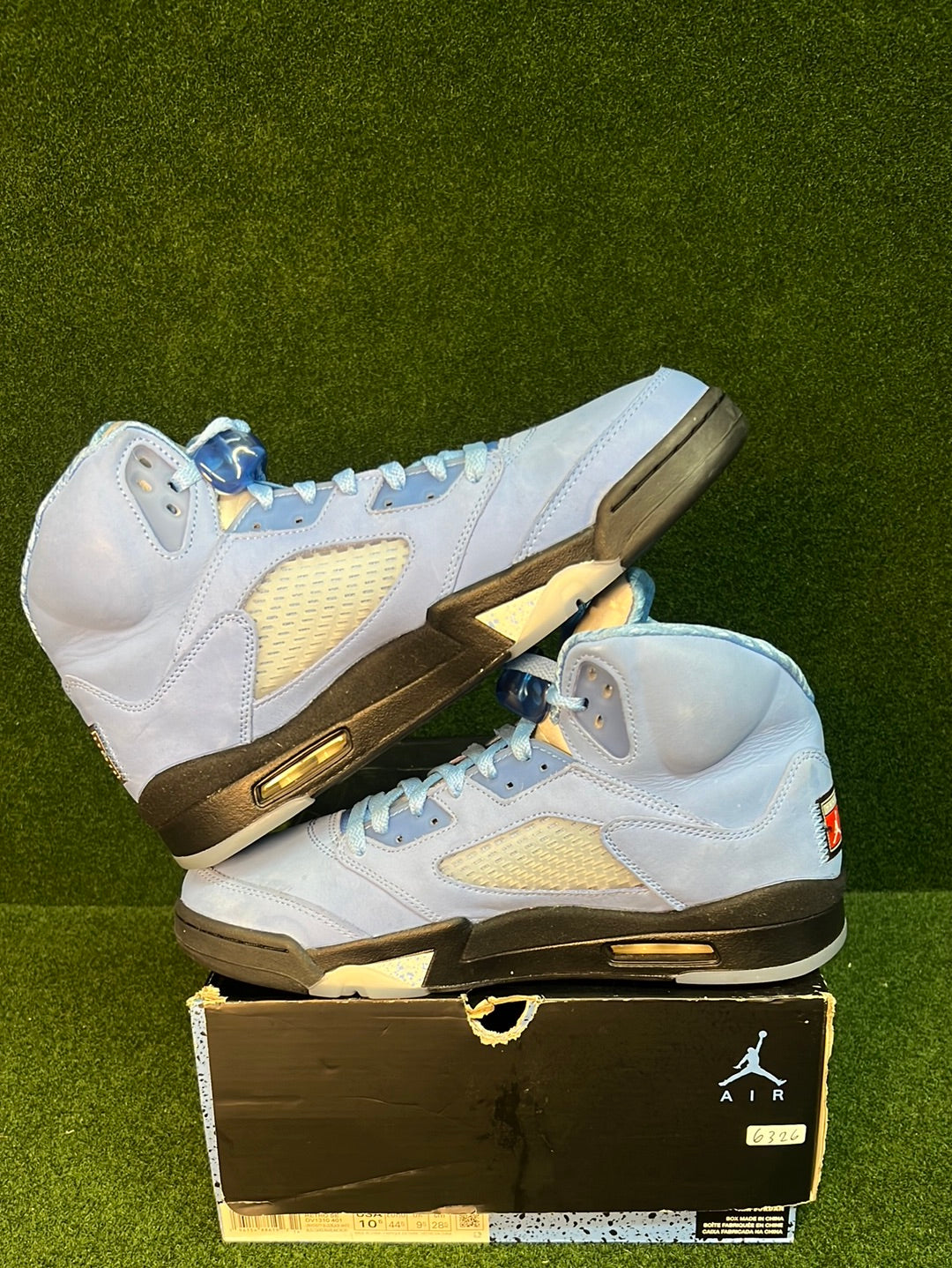 Jordan 5 Retro UNC University Blue USED