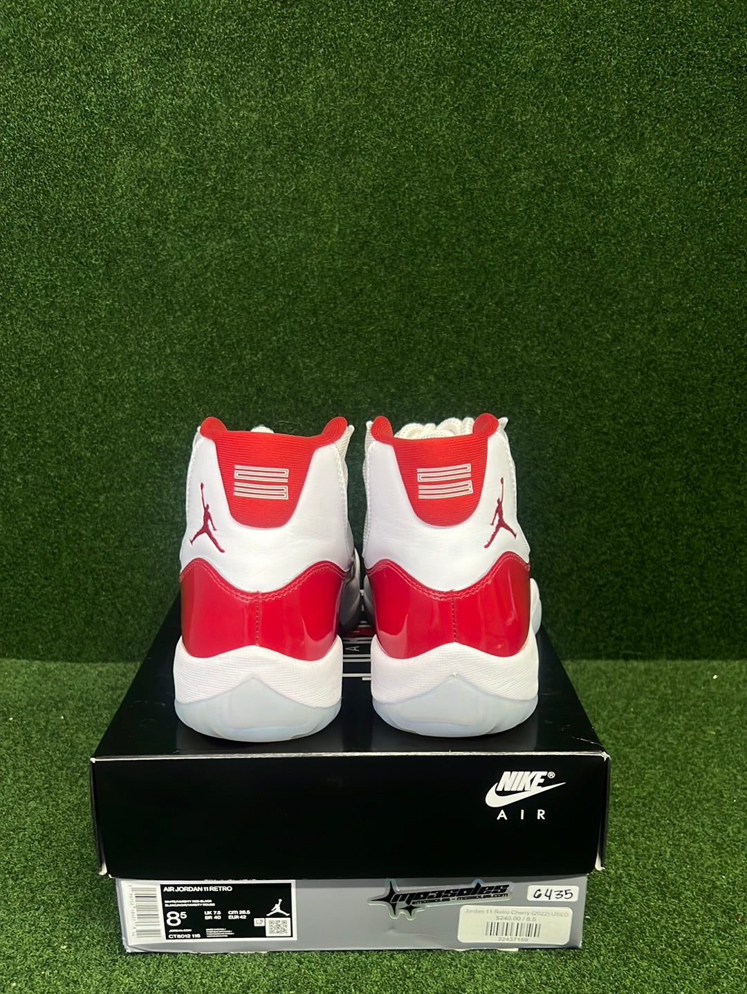 Jordan 11 Retro Cherry (2022) USED