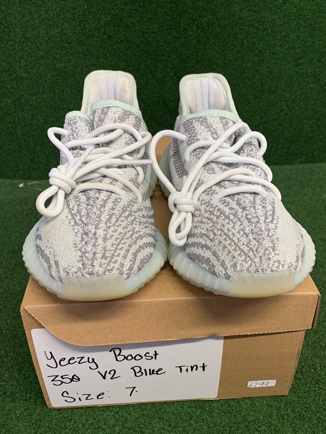 adidas Yeezy Boost 350 V2 Blue Tint (2017/2023) USED