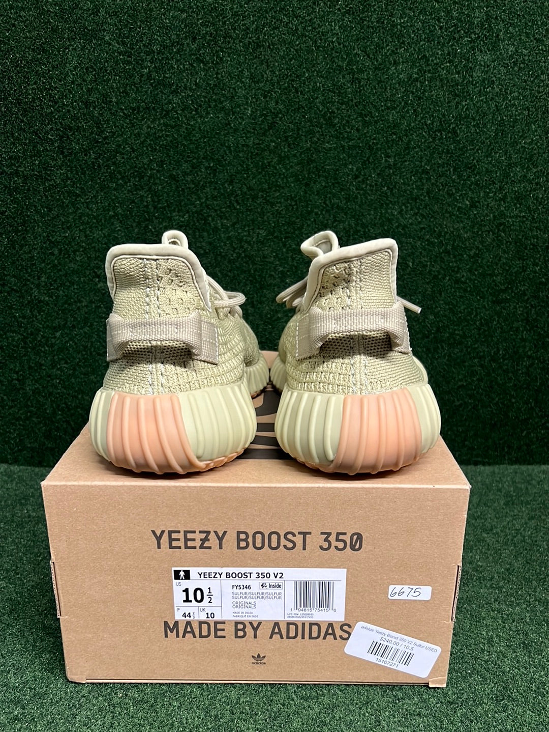 adidas Yeezy Boost 350 V2 Sulfur USED