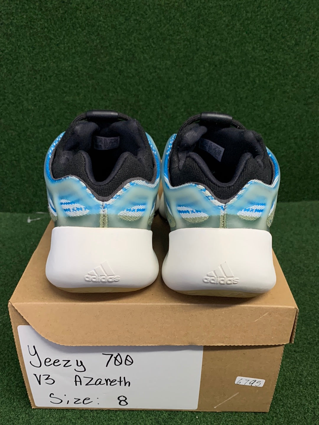 adidas Yeezy 700 V3 Arzareth USED