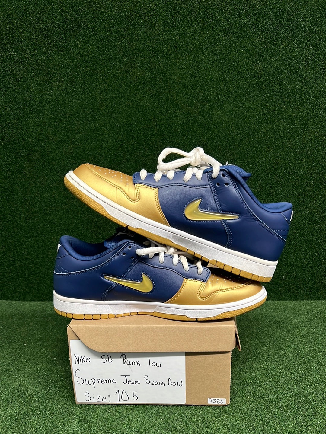 Nike SB Dunk Low Supreme Jewel Swoosh Gold USED