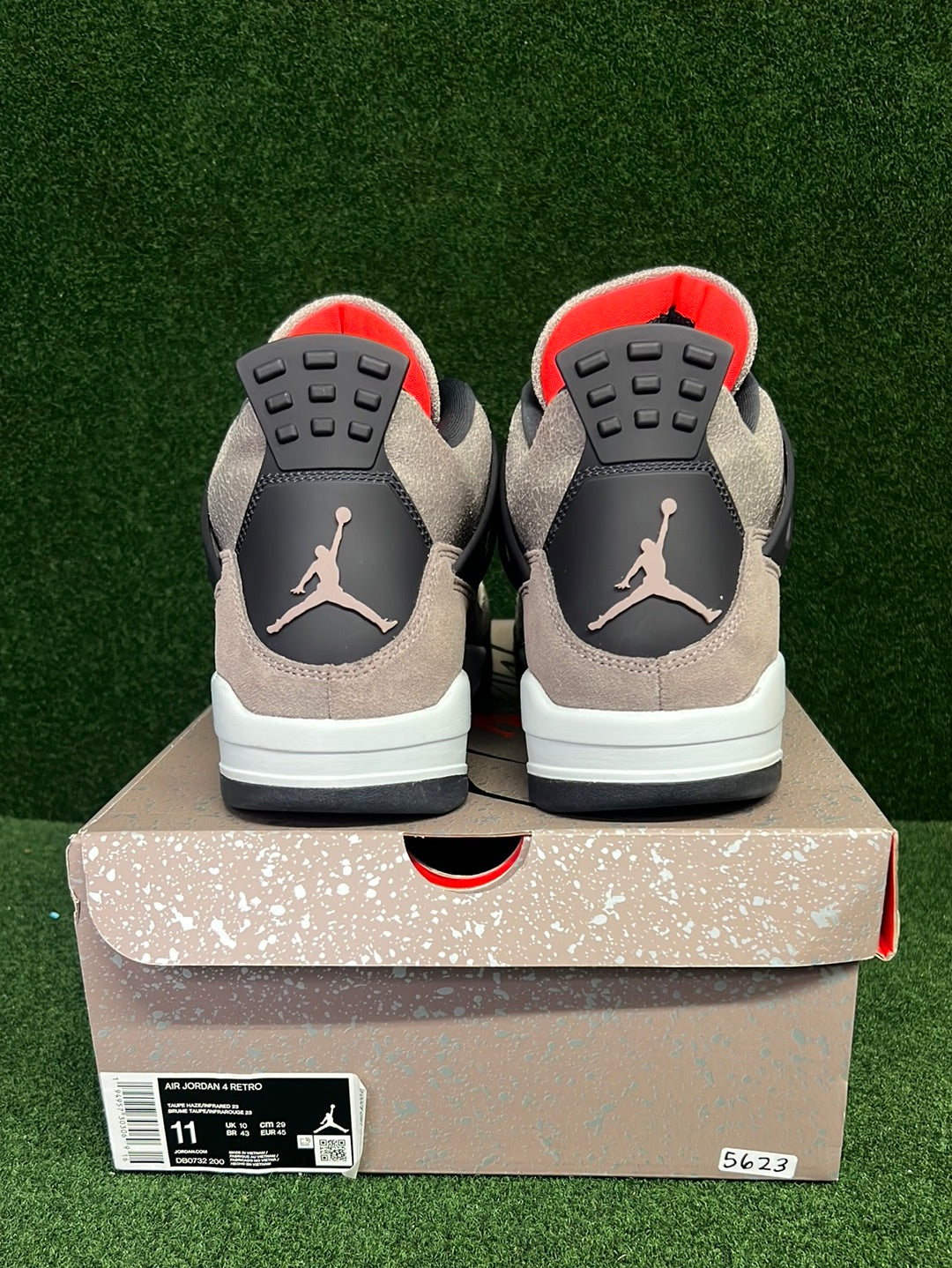 Jordan 4 Retro Taupe Haze USED