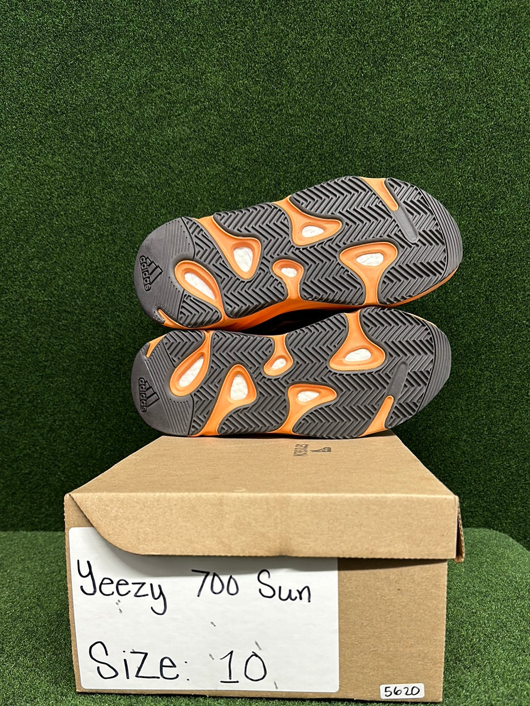 adidas Yeezy Boost 700 Sun USED