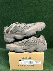 adidas Yeezy 500 Clay Brown USED