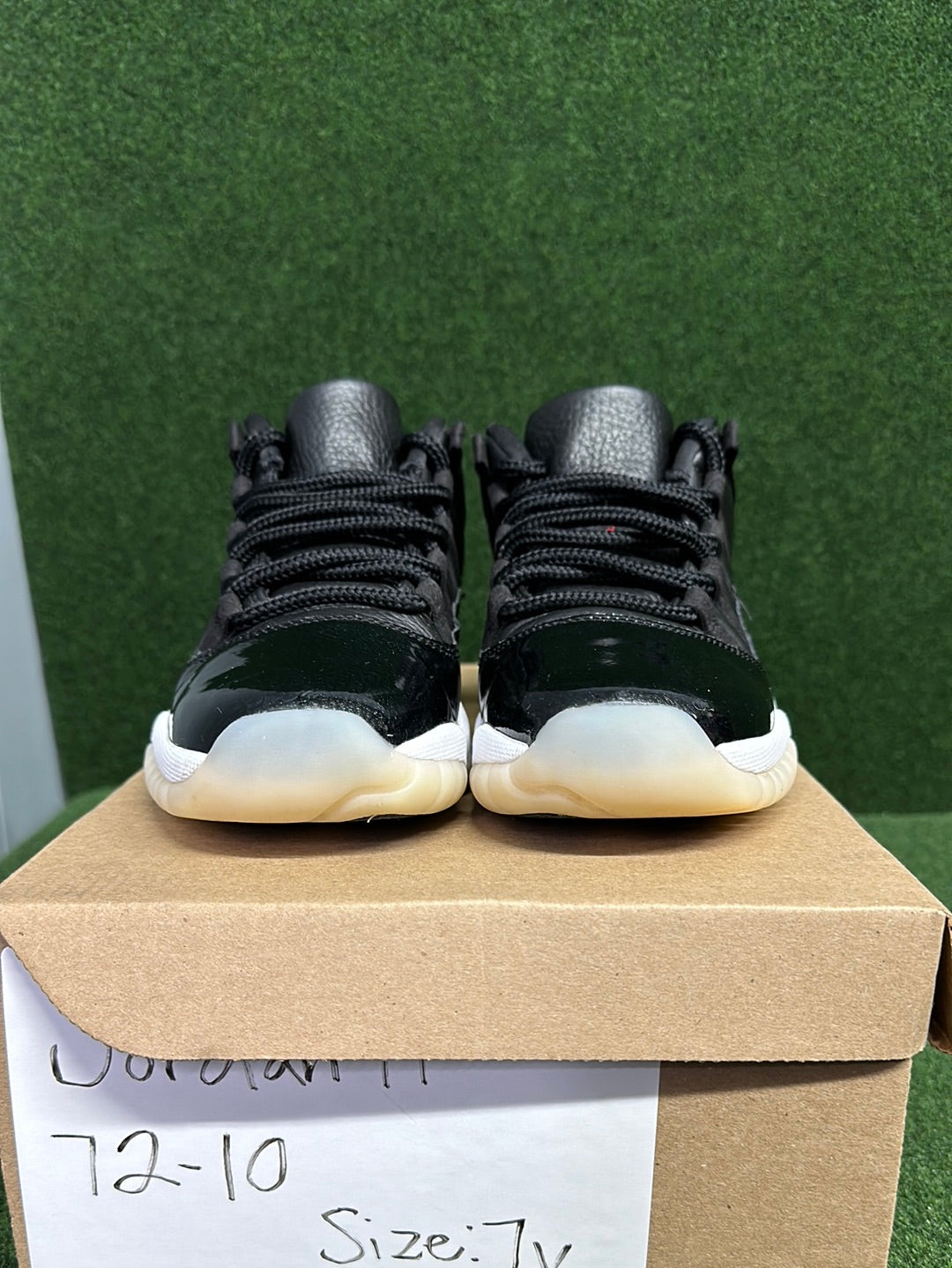 Jordan 11 Retro Low 72-10 (GS) USED