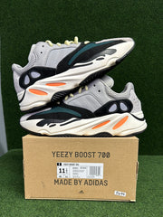 adidas Yeezy Boost 700 Wave Runner USED