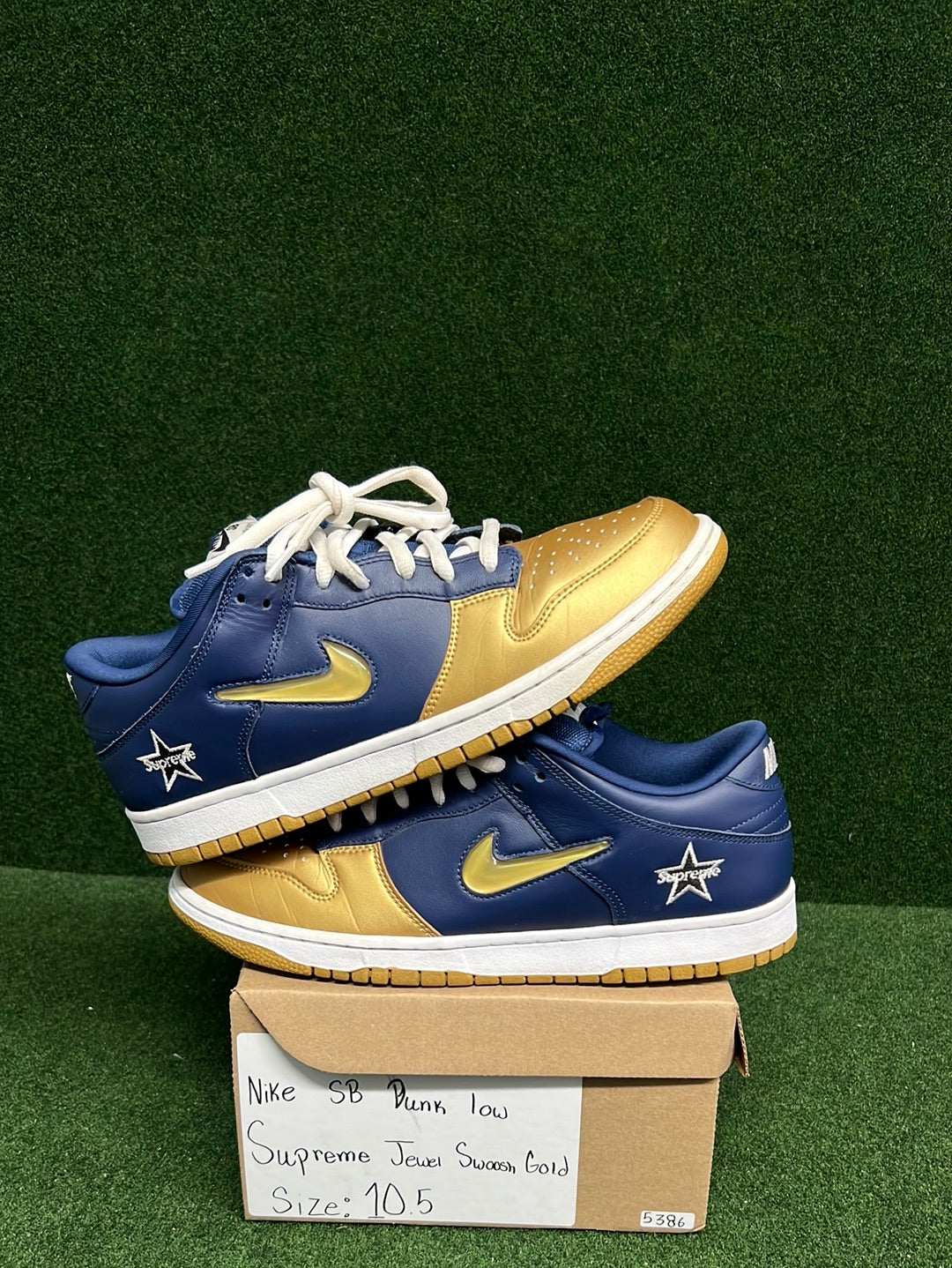 Nike SB Dunk Low Supreme Jewel Swoosh Gold USED