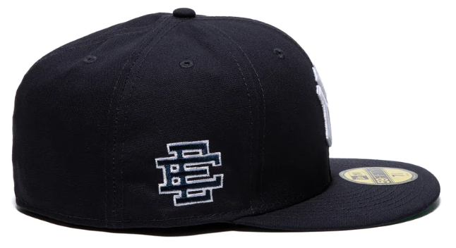 NEW ERA X ERIC EMANUEL NEW YORK YANKEES FITTED HAT (NAVY)