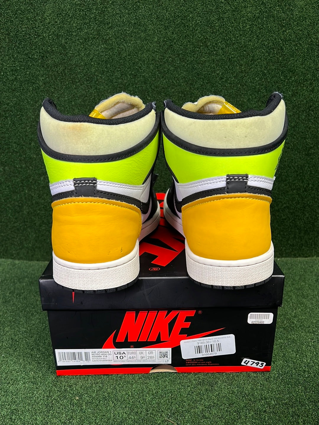 Jordan 1 Retro High White Black Volt University Gold USED