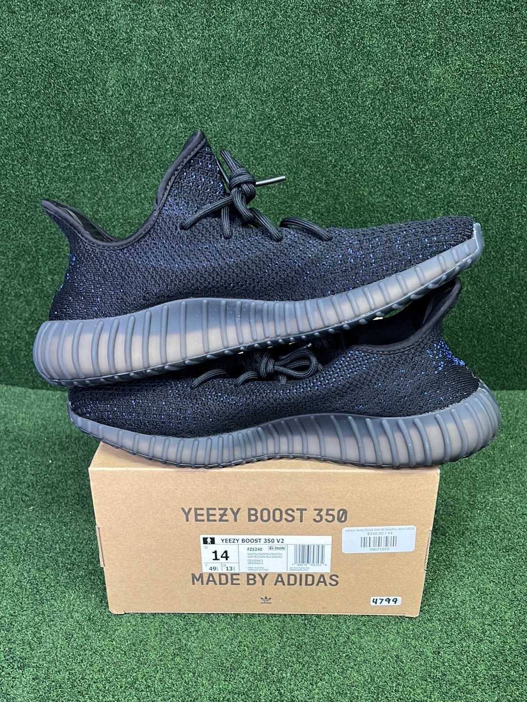 adidas Yeezy Boost 350 V2 Dazzling Blue USED