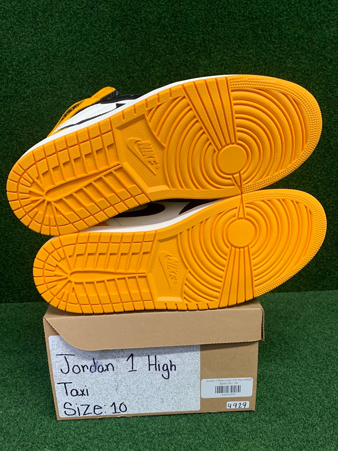 Jordan 1 Retro High OG Taxi USED